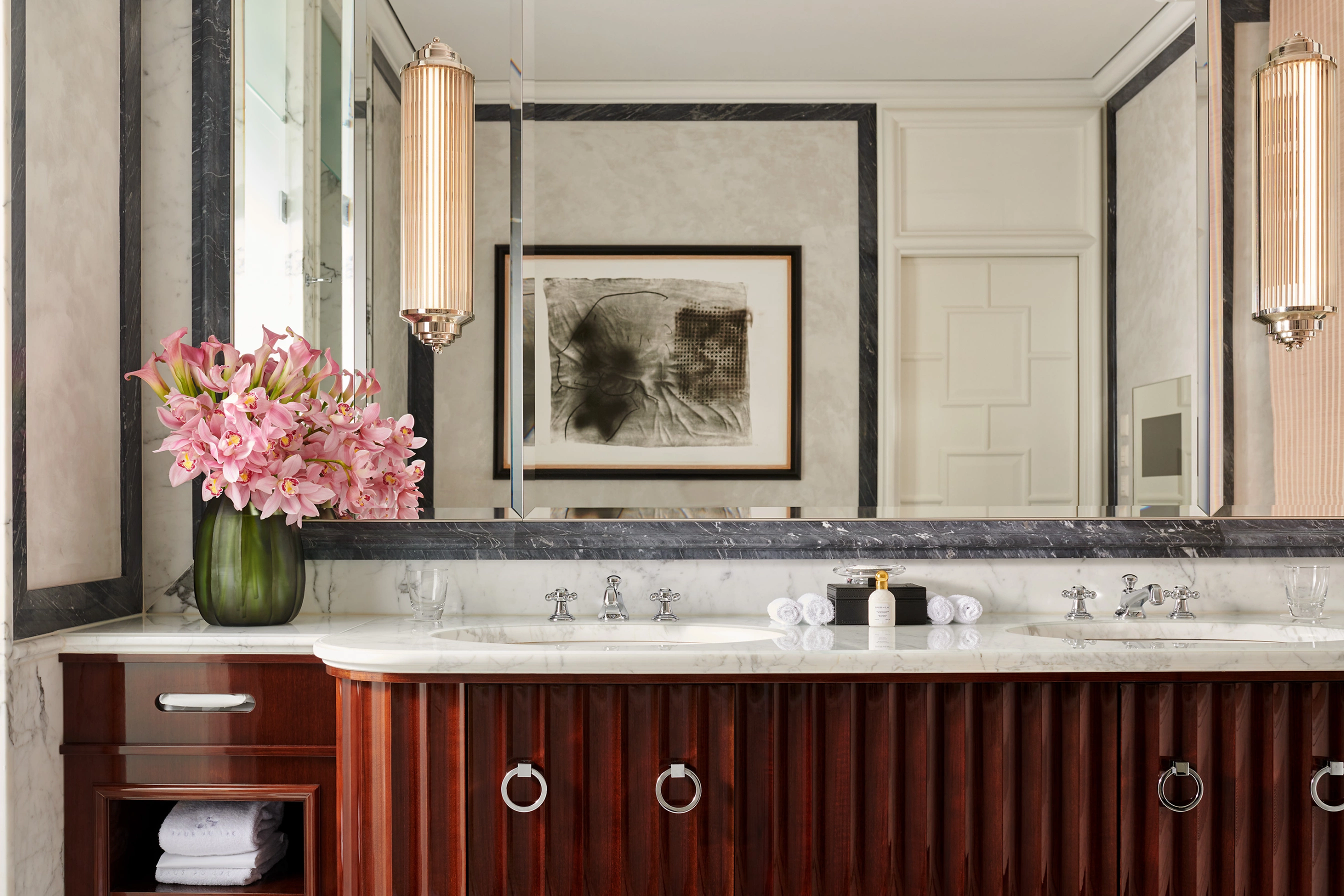 2024 BAL Lakeside Corner Suite 121 Bathroom Version 2