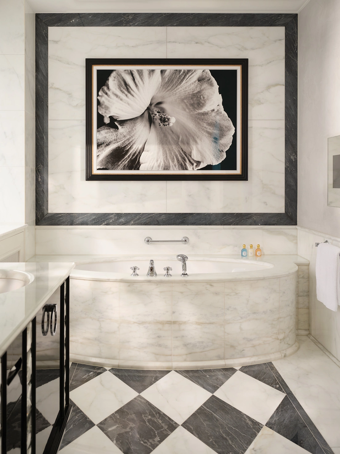 2024 09 03 Baur Au Lac River Suite 0361 hero LR 2024 09 03 Baur Au Lac River Suite 0361 hero LR