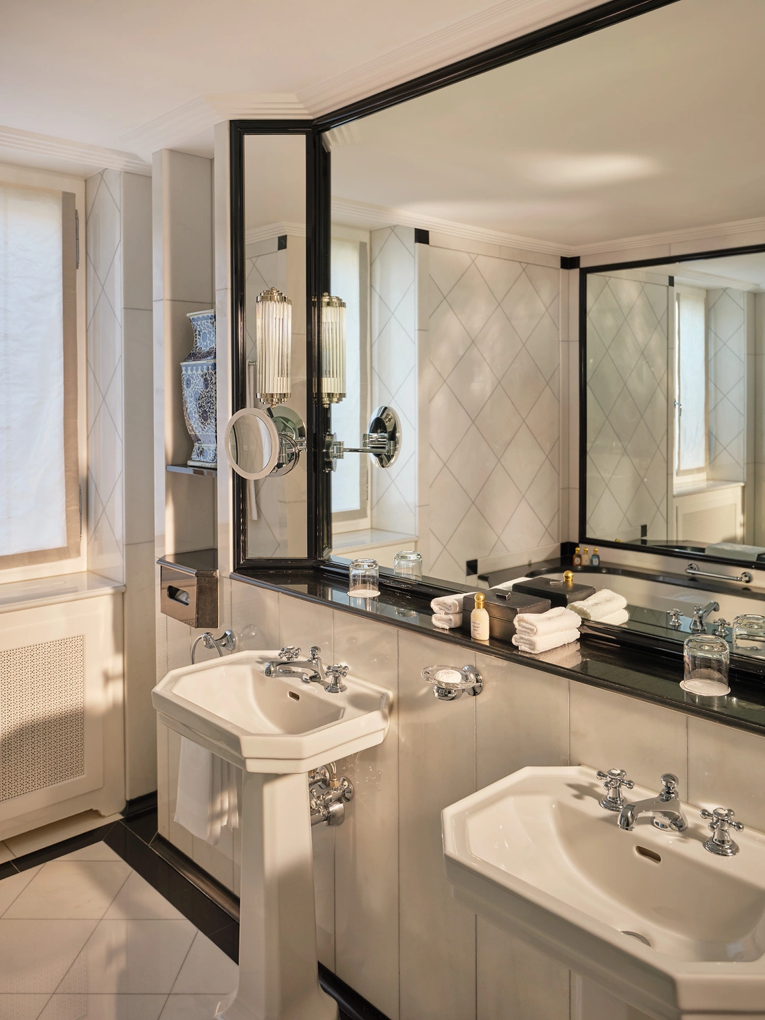 2025 BAL City Suite Bathroom