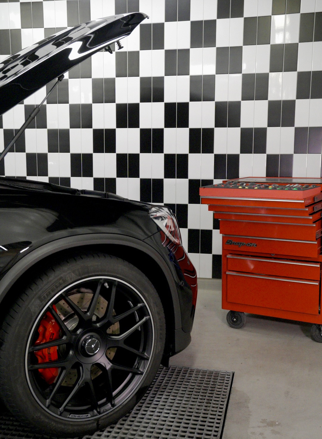 Baur au Lac Garage
